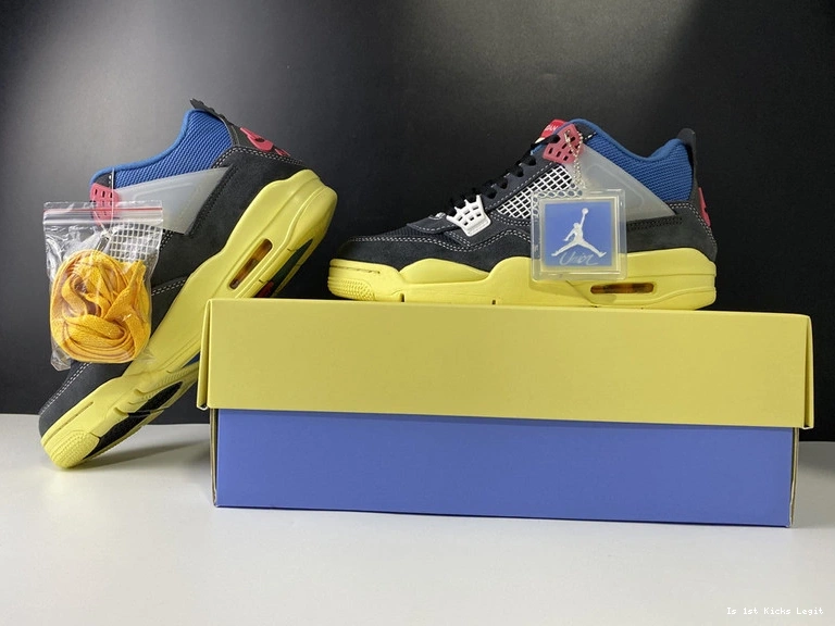 Air 4 Jordan  Union  x DC9533-001 0925